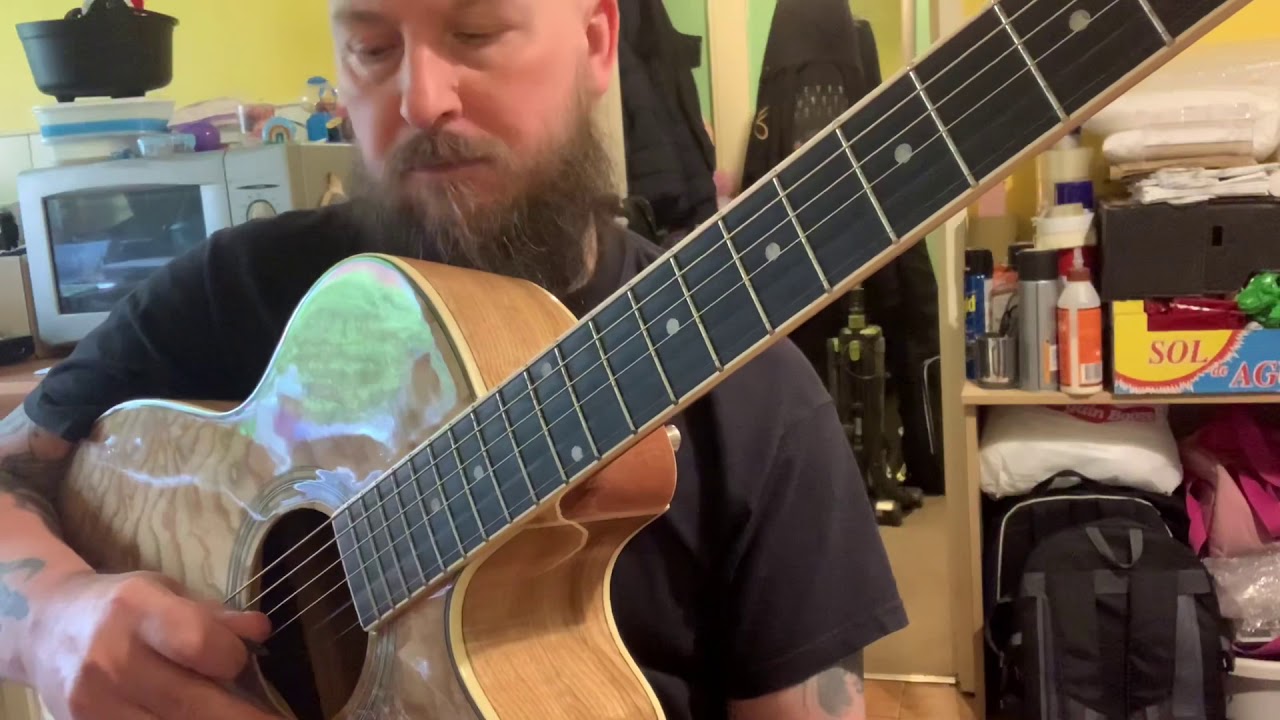 Jez King - Guitar Teacher - Guitar Tuning
