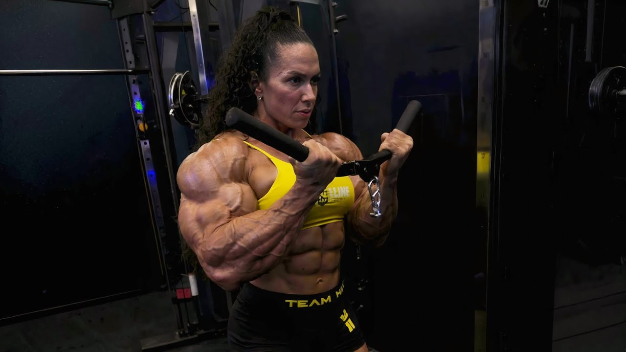 Female Muscle Queen Natalia Lucena | Ultimate Pump
