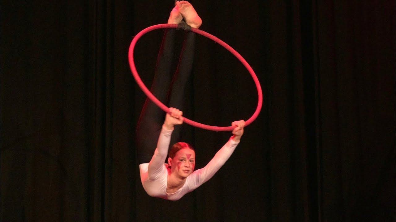 Sára Veselá  - #CAAC25 - AERIAL HOOP Junior A 10-14 Amateur