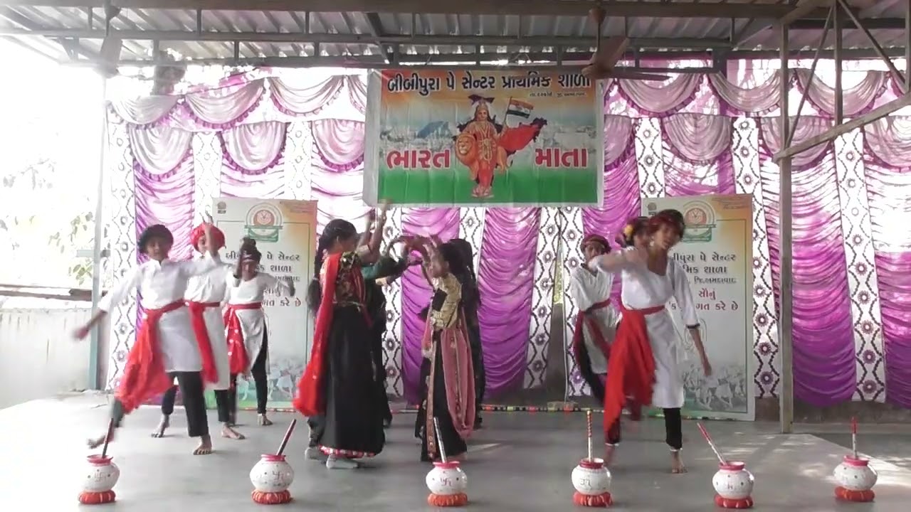 BAJRA NO ROTLO NE KHATI MITHI CHHAS...