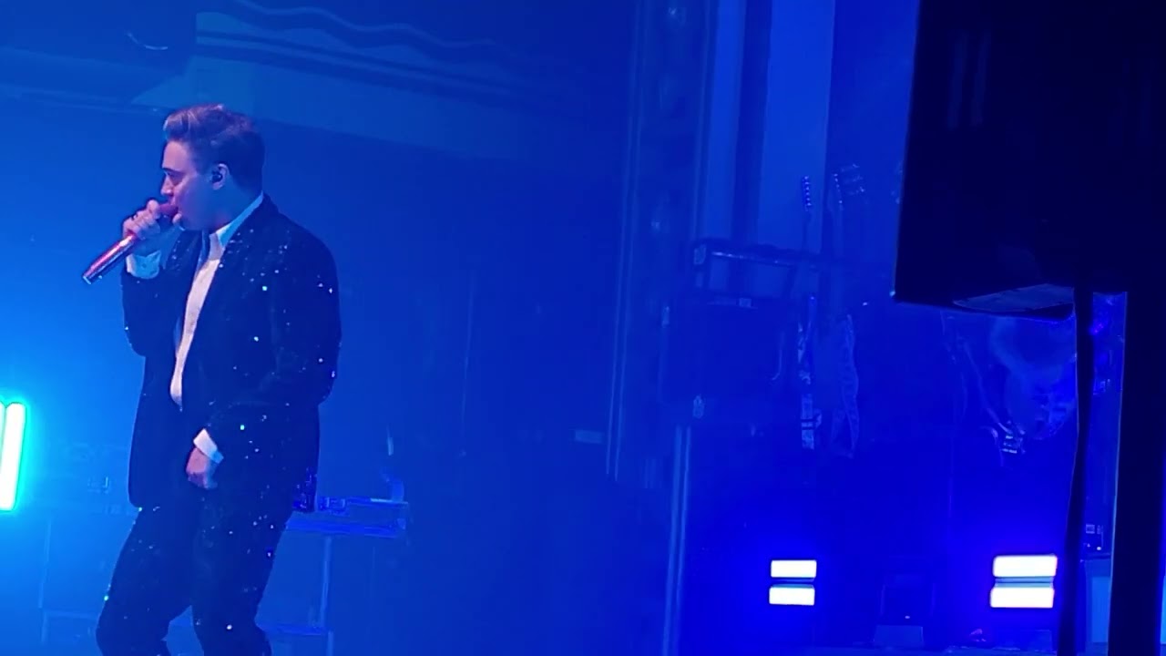 Jesse McCartney- She's No You- Live in New York (All's Well Tour)