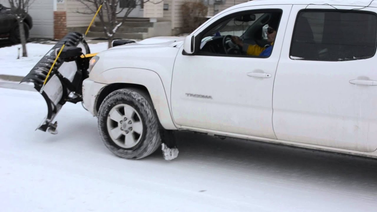 sno way 22 series, on toyota tacoma.