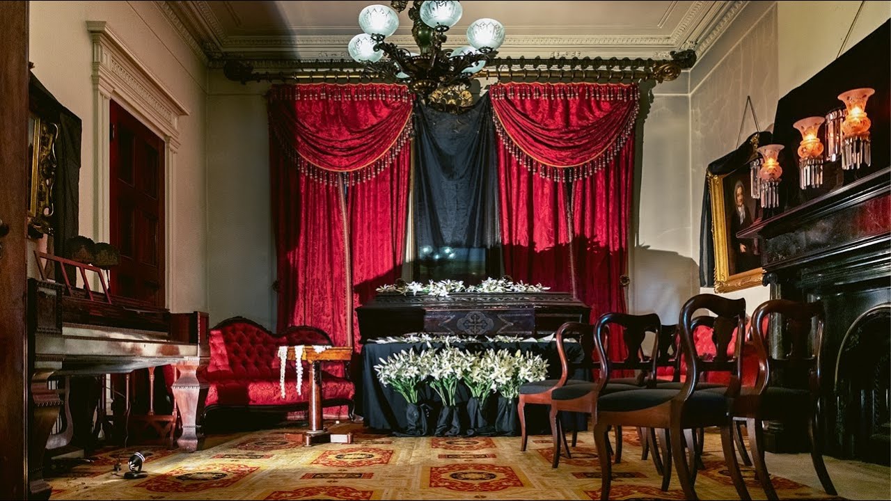 NYC LIVE Tour of Haunted Merchant House Museum: NYC’s Only Family Home Preserved Intact from 1800