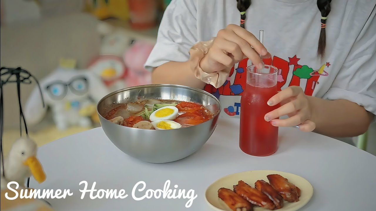 Small Town Slow Life Vlog | Summer Stay at Home & Solo Cooking 🍜🦞