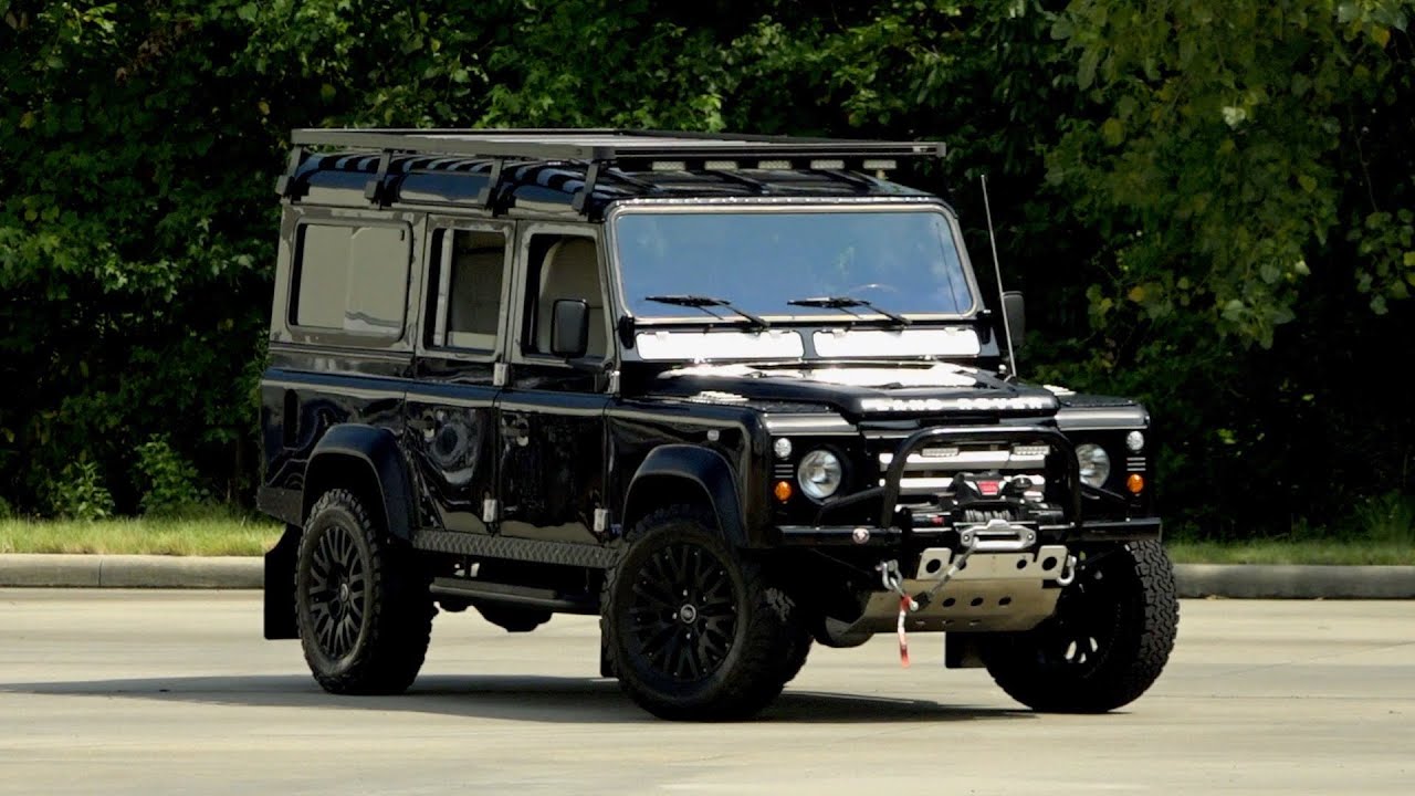 136734 1985 Land Rover Defender 110 SOLD / 136734