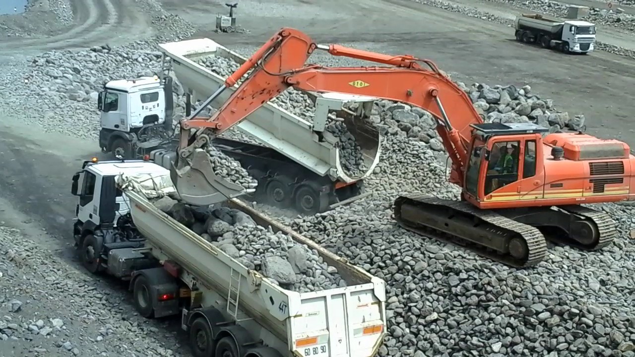 ST DENIS RÉUNION,Chantier Route Digue,Nord~Sud:L'Aller,28 OCTOBRE 2016.