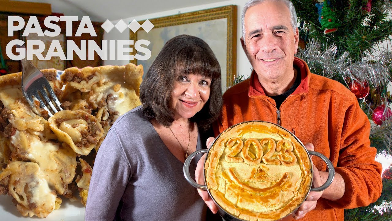 Enjoy a Christmas baked pasta pie called pasticcio di cappelletti! | Pasta Grannies