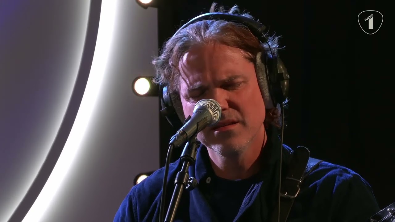 Jasper Steverlinck - That's Not How Dreams Are Made (Live@VrtRadio1)