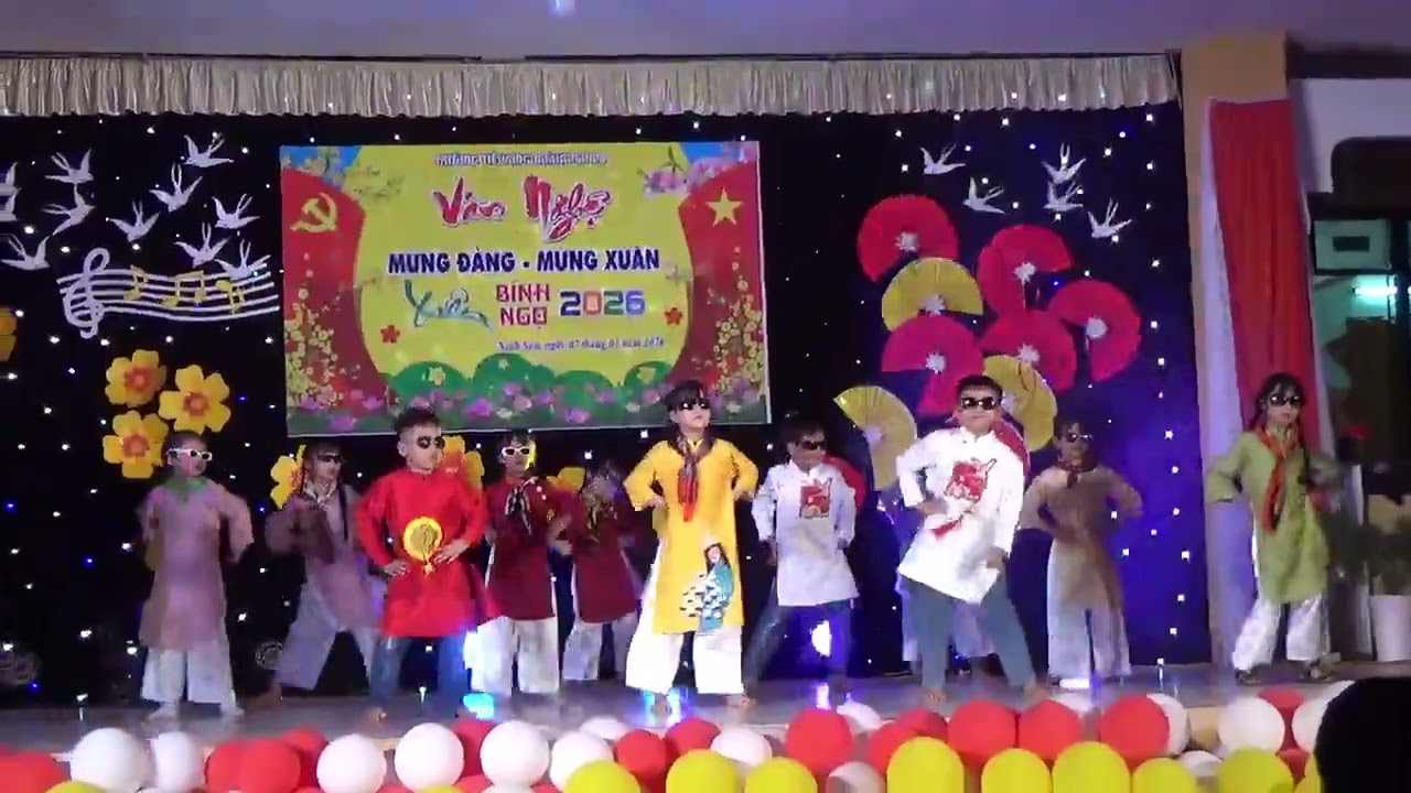 💃 Tchu-Tcha-Tcha – Màn Nhảy Cực Dễ Thương Của Các Bé Lớp 2C | Sôi Động & Đáng Yêu 💕