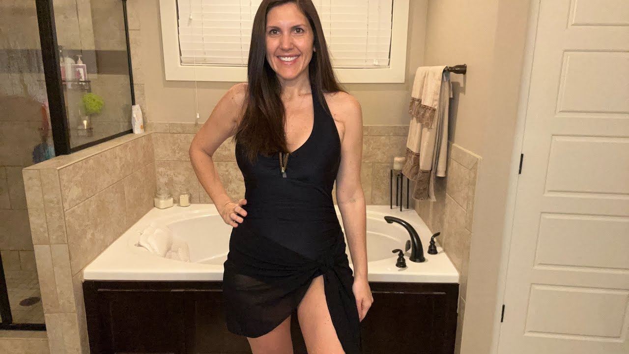 I love this bathing suit cover up 