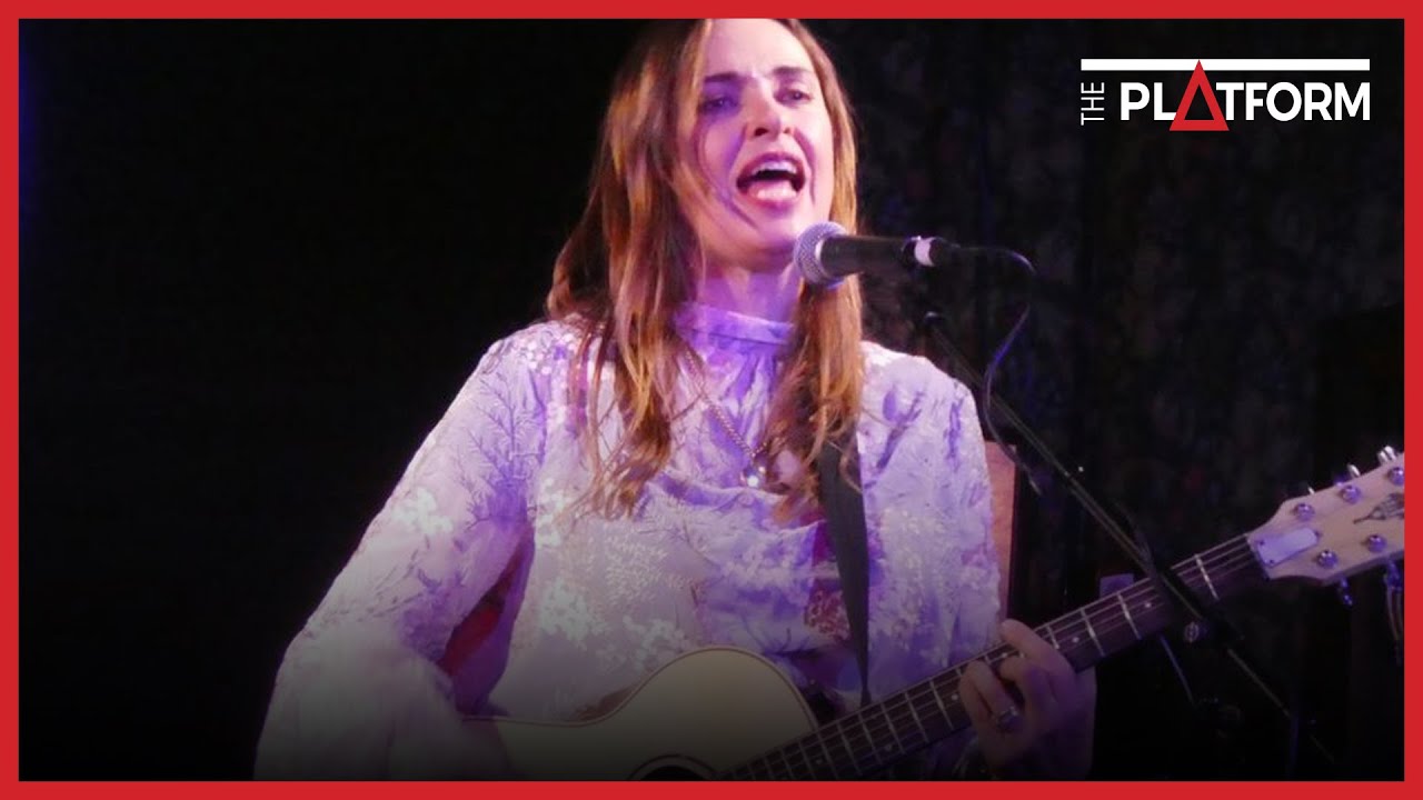 Leanne Malcolm speaks with Auckland-based singer Jan Hellriegel