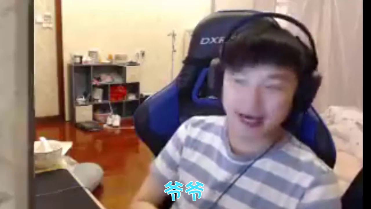 主播炸了CSGO篇04：螺蛳在线ROLL粉 白给皇帝被刀警觉