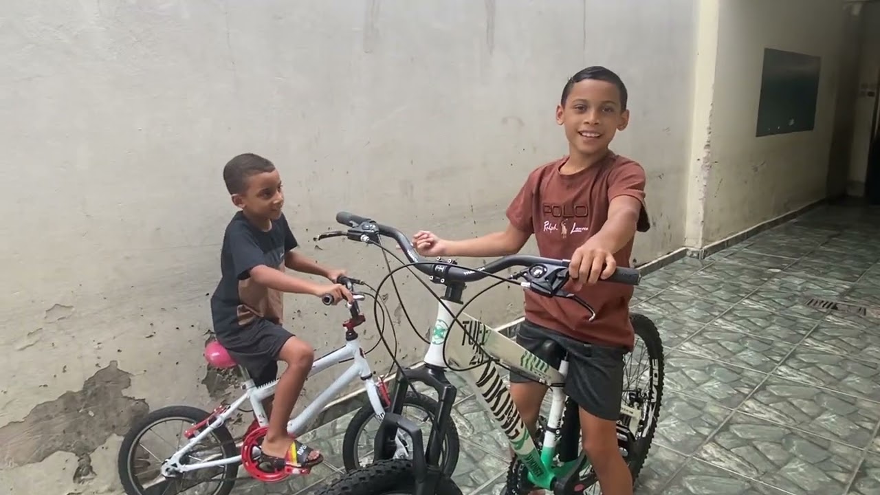 #aprender #graudebike #bike #244 #bicicleta #criancasbrincando #grauecorte 