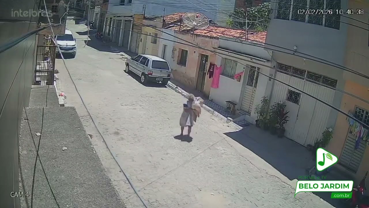 TV Belo Jardim - Mulher embriagada é flagrada furtando roupas no bairro São Pedro em Belo Jardim