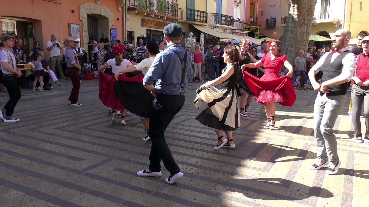 Occitanie Danses populaires par le ballet folklorique Joventut