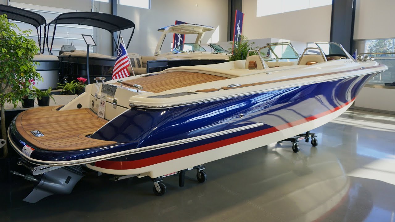 Chris Craft Launch 27: Walkaround and Review