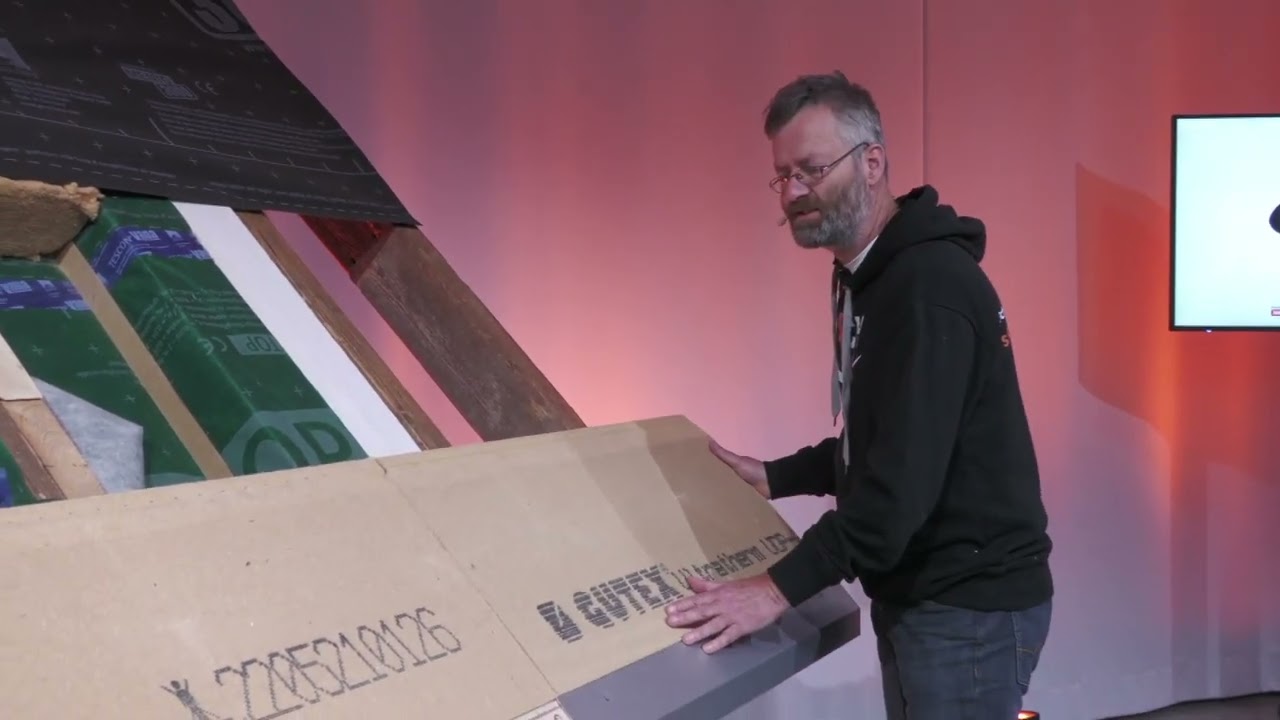 Rationelle und fachgerechte Verarbeitung von Unterdeckplatten und Gefachdämmung aus Holzfaser.