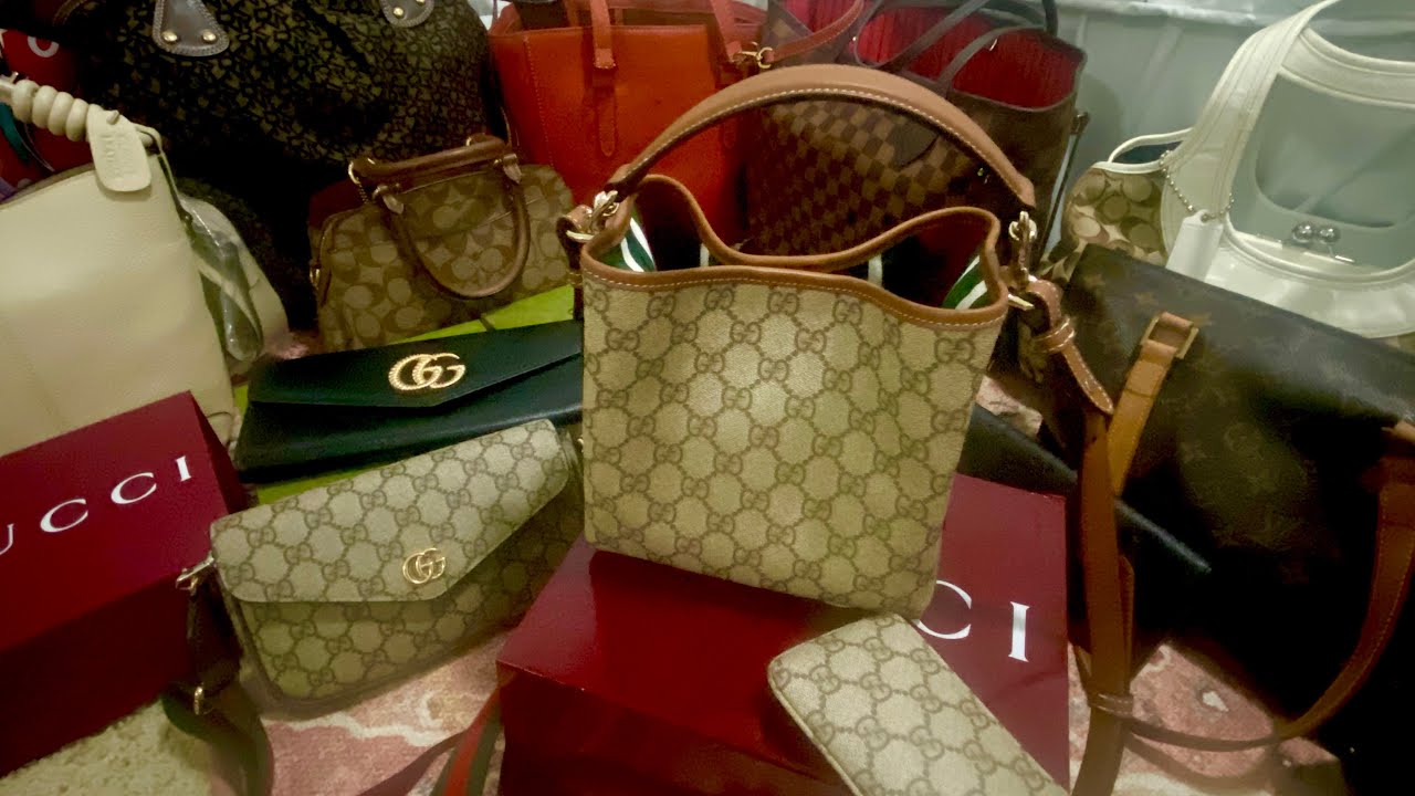 GUCCI UNBOXING / Luxury Bags / Unboxing GG Emblem small bucket bag / Luxury Bag Collection / Fashion