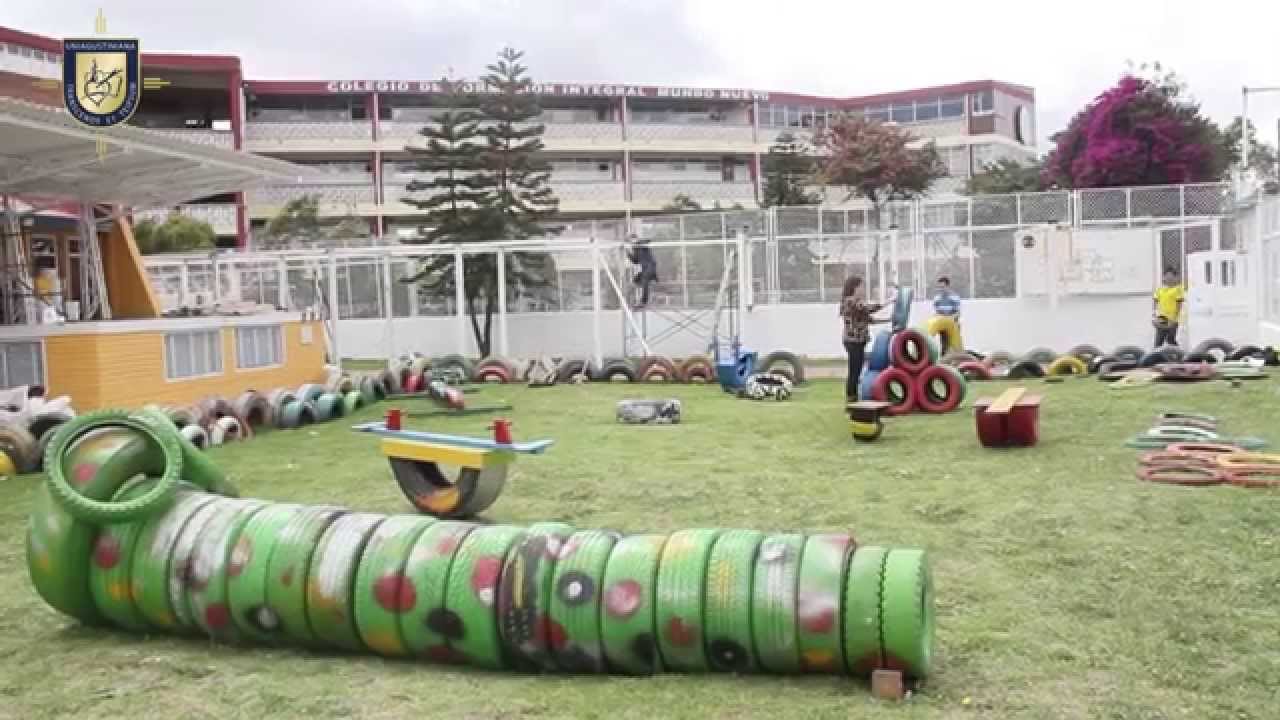 Universitarios donan sonrisas en escuelas de Bogotá