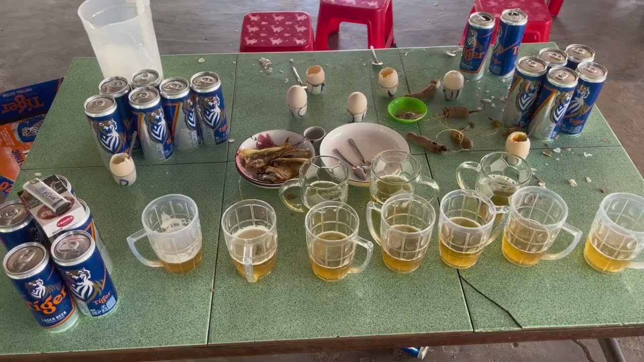 Giao lưu bida với anh em bạn lai rai rồi chơi bida vui vẻ 