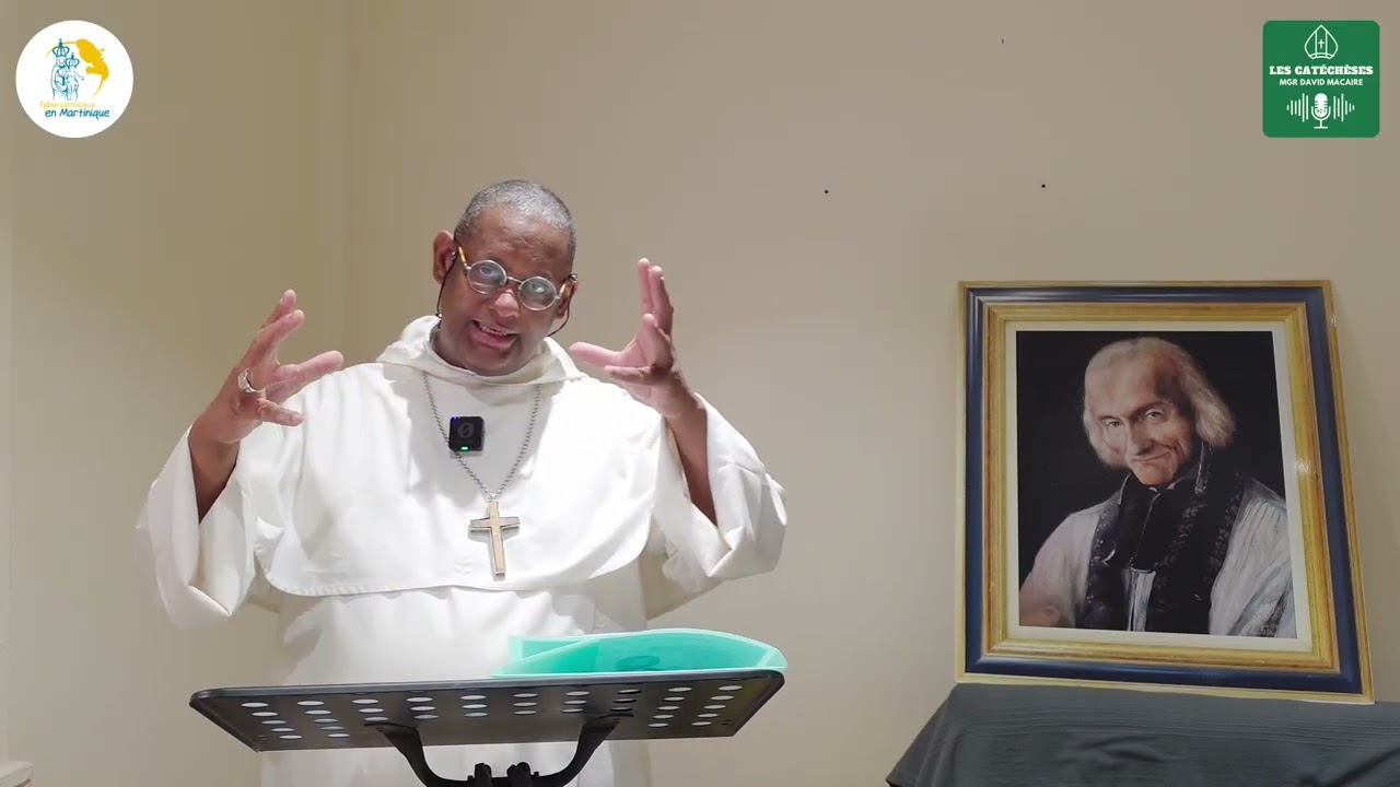 Mgr MACAIRE:Lumières du Christ dans ce monde qui passe:L’ombre sinistre de la mondialisation  Part 1