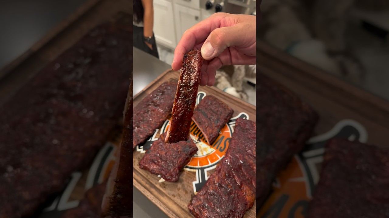 Ребрышки в стиле Сент-Луиса на гриле Traeger #traeger #traegergrills #bbq #smoke #smoker #rib #ra...