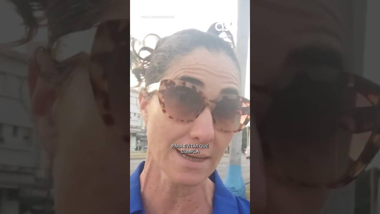 Represi&oacute;n en Cuba: agentes del r&eacute;gimen impiden a la periodista Yoani S&aacute;nchez salir de su casa