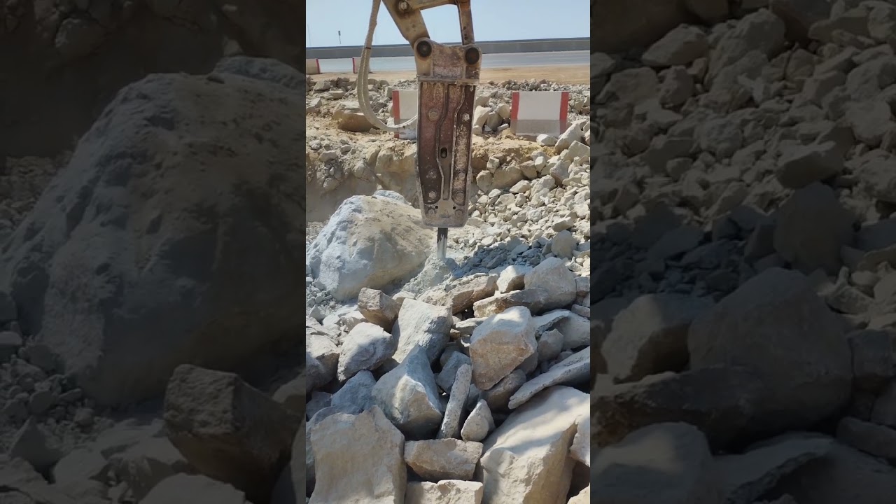 How to break hard rock by an excavator|| Hard rock breaking