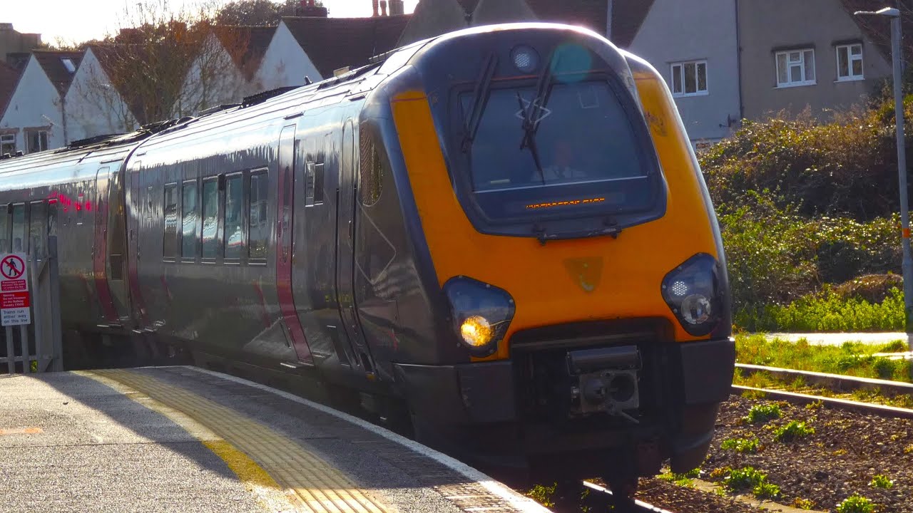 Trains at Weston-super-Mare, GWML - 2.3.24