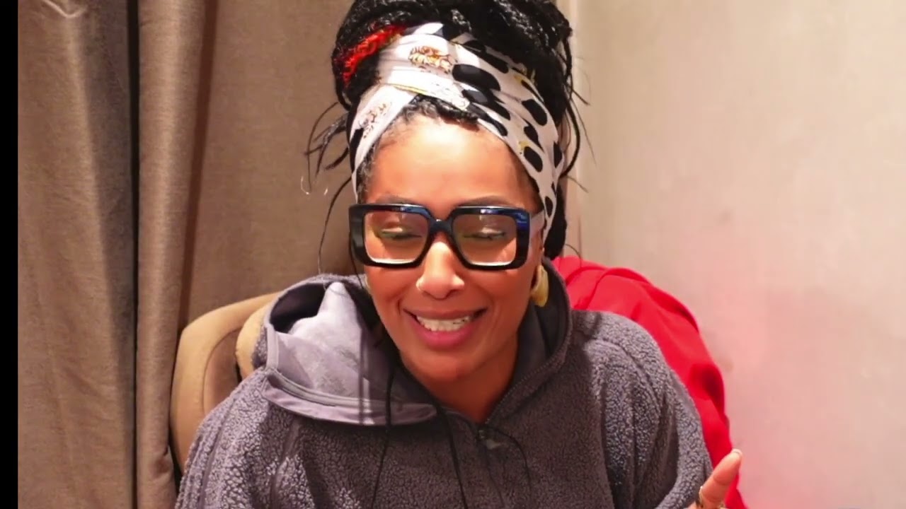 Les Arabes la trouvent trop blanche… les Français trop arabe 😳 | Ranelle Brown