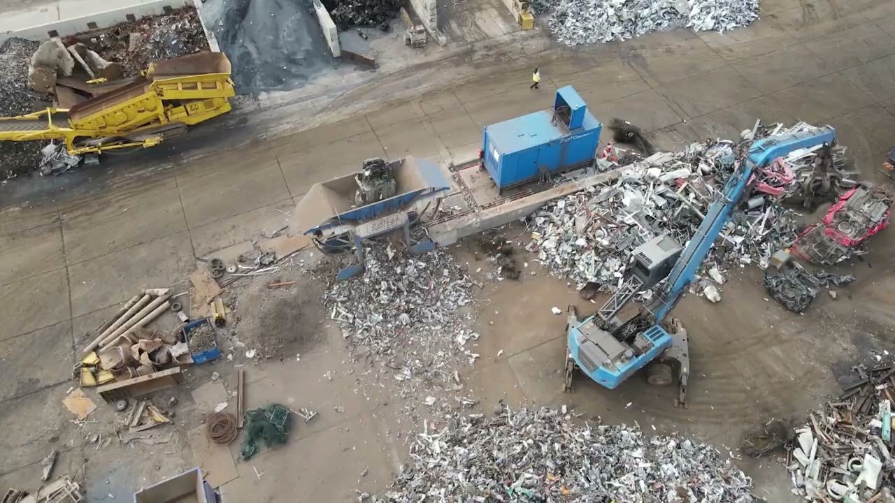Zato Blue Devil shredding mixed scrap effortlessly