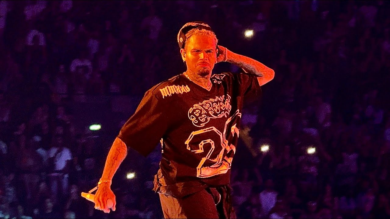 Chris Brown - Show Me (Live from Breezy Bowl XX 2025, Paris, France)