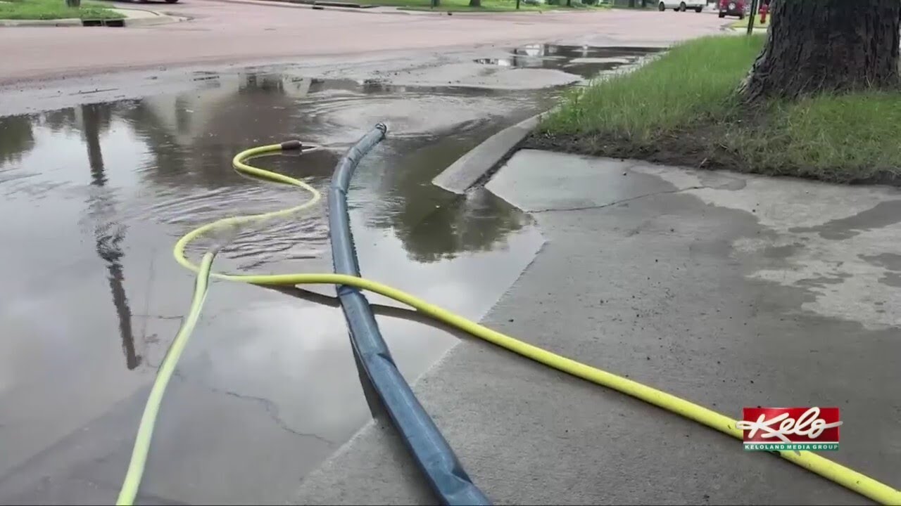 Closures due to rain; Water rescue at Huset's