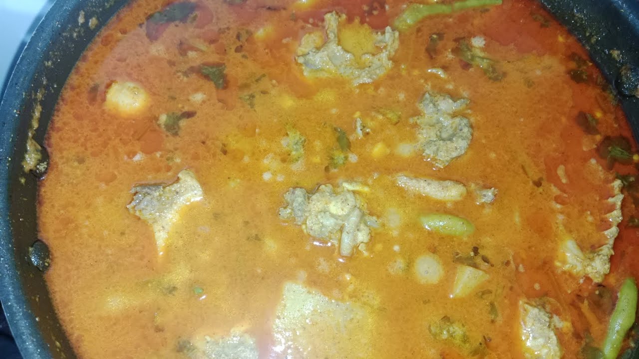 Hi guys aaj maine bana hai chicken khorma recipe deakya or zaror batana ke kasa laga plz subscribe 