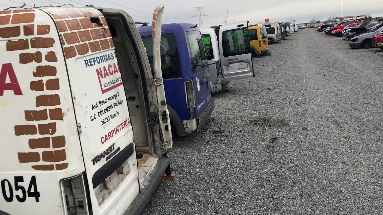 CEMENTERIO DE FURGONETAS