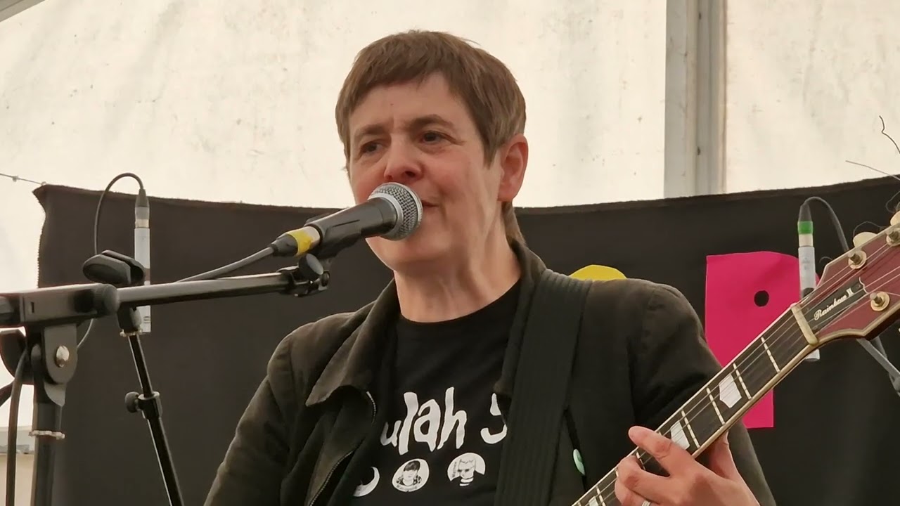 SWANSEA SOUND - 'Far Far Away' at Pop At The Lock 2023