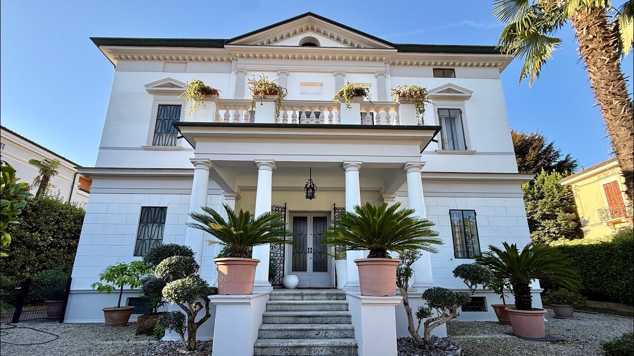 ESCLUSIVA VILLA ai piedi di Monte Berico - Vicenza Centro - HOUSE22 Gruppo Immobiliare