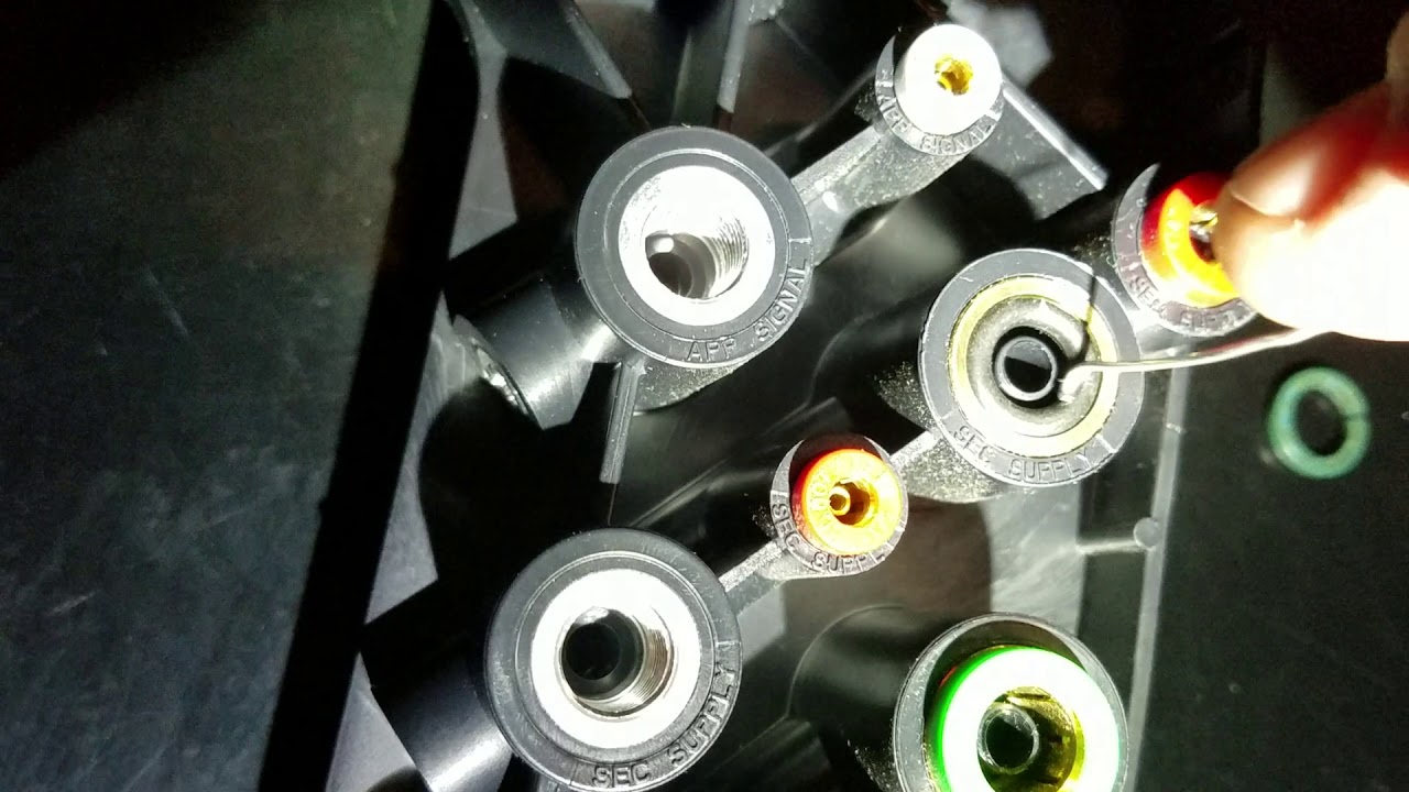 Quick connect air fitting repair.