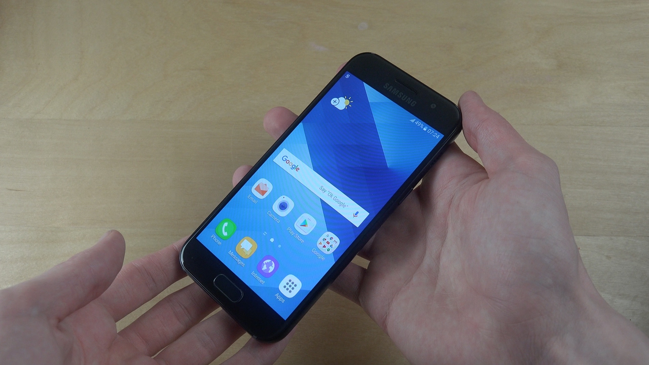 Samsung Galaxy A3 2017 - Unboxing!