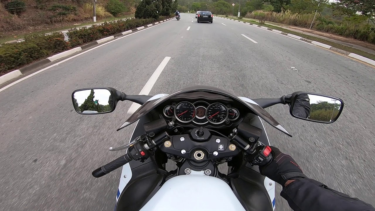 O diferencial da Suzuki GSX 1300R - Hayabusa.