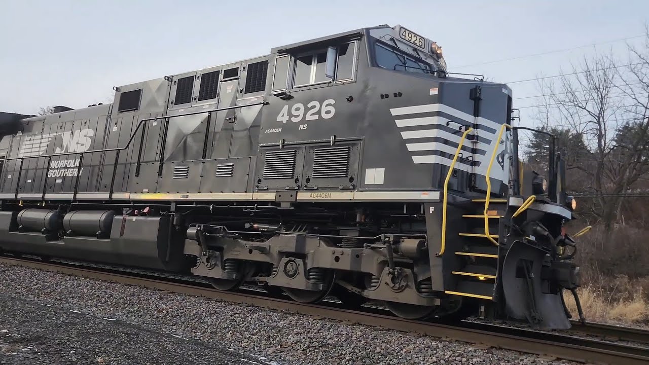 First Norfolk Southern Trains of 2026!!
