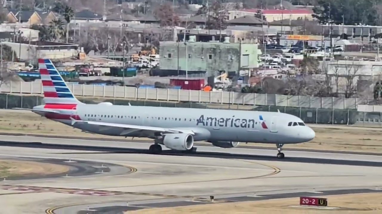 Mira este despegue Airbus A321-200 de American Airlines #aviation #planespotting #airplane #vuelos 