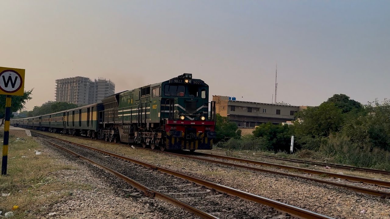 45UP PAKISTAN EXPRESS & 03UP BOLAN MAIL  GEU20 & GEU30❤️
