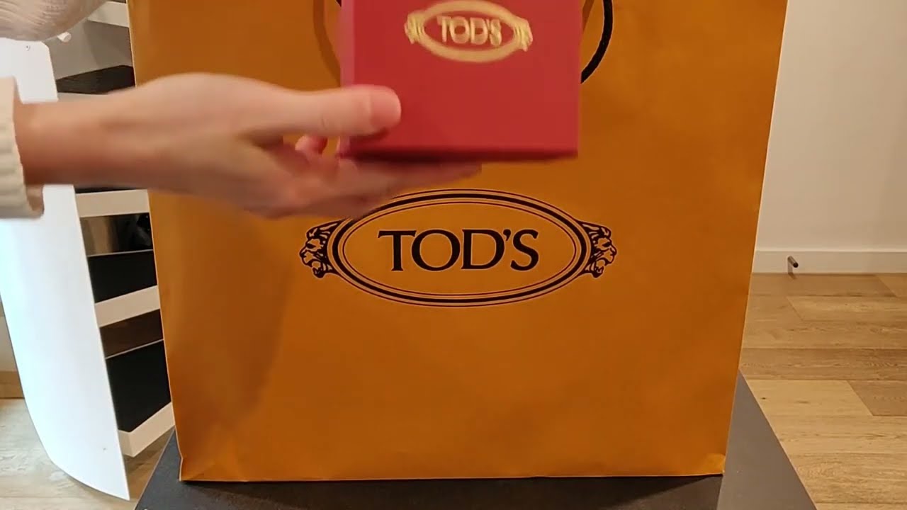 Распаковка сумки-хобо Tod's T Timeless