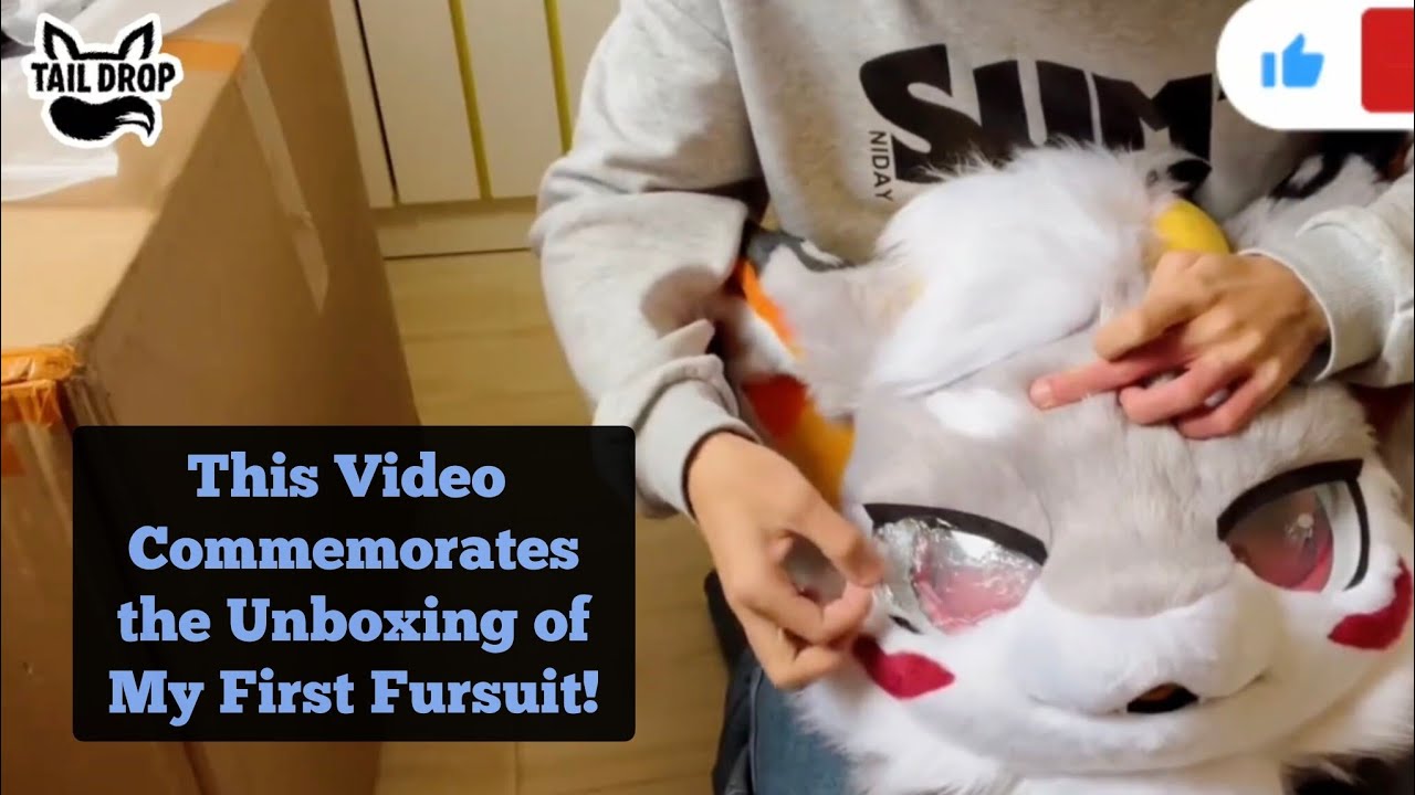 This Video Commemorates the Unboxing of My First Fursuit!