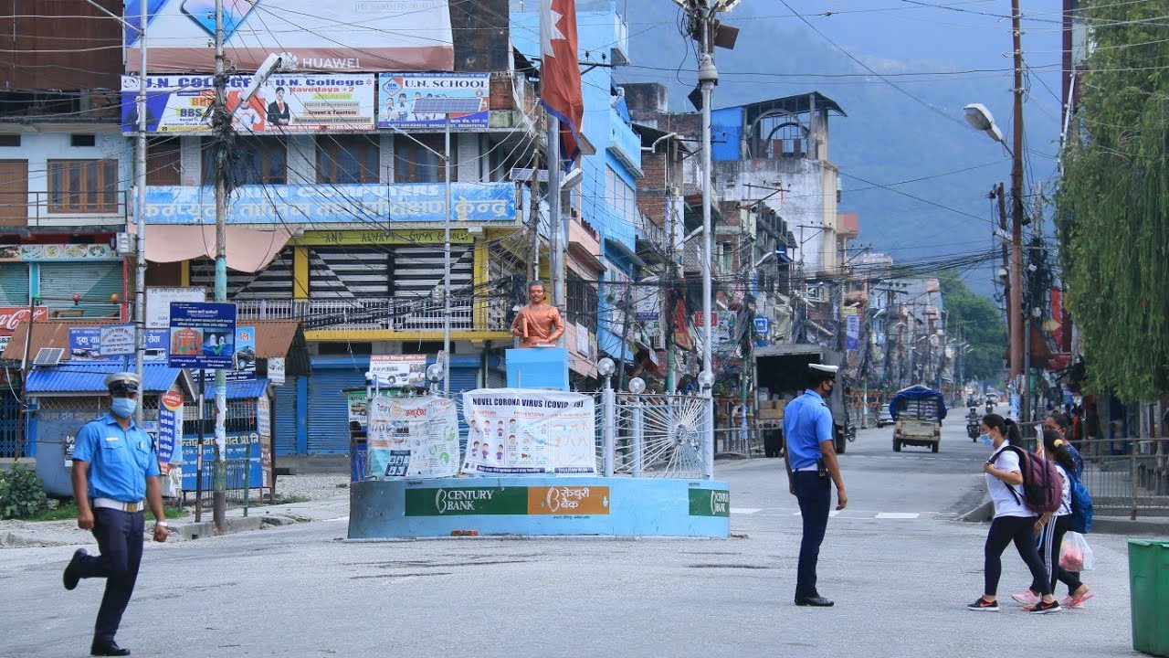 लक डाउनमा सुनसान सफा धरान, बजार परिक्रमा l Lock down l Day 42 Shopping l Dharan l Vlog l East Nepal