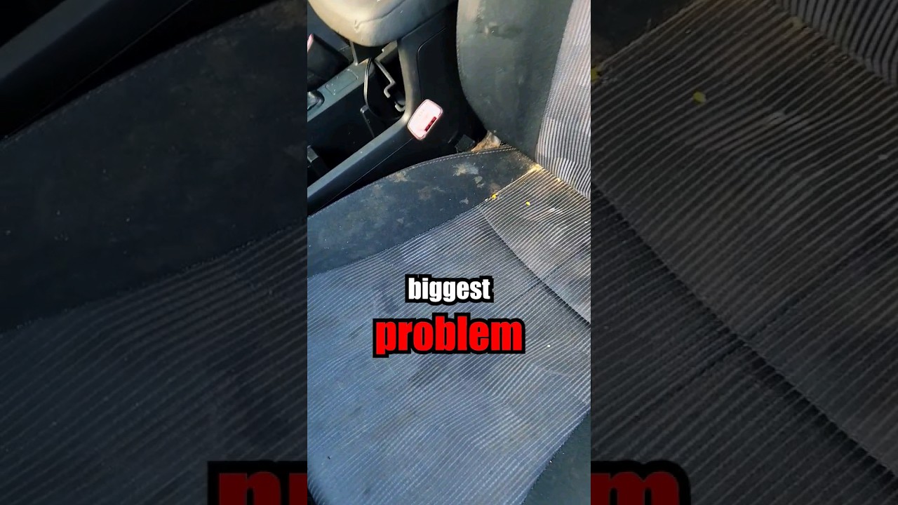 Самая большая проблема при глубокой чистке сидений 😰