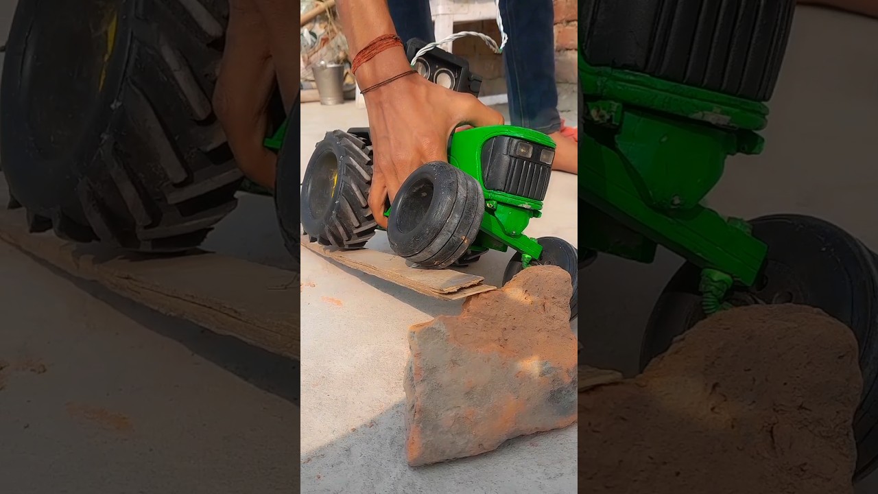 John Deere 5050D 🚜Tractor Offroad Tochanking #shorts #viral #tractor