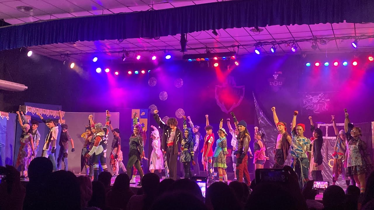 Good to be bad - Descendientes DANCE Performance (obra musical)
