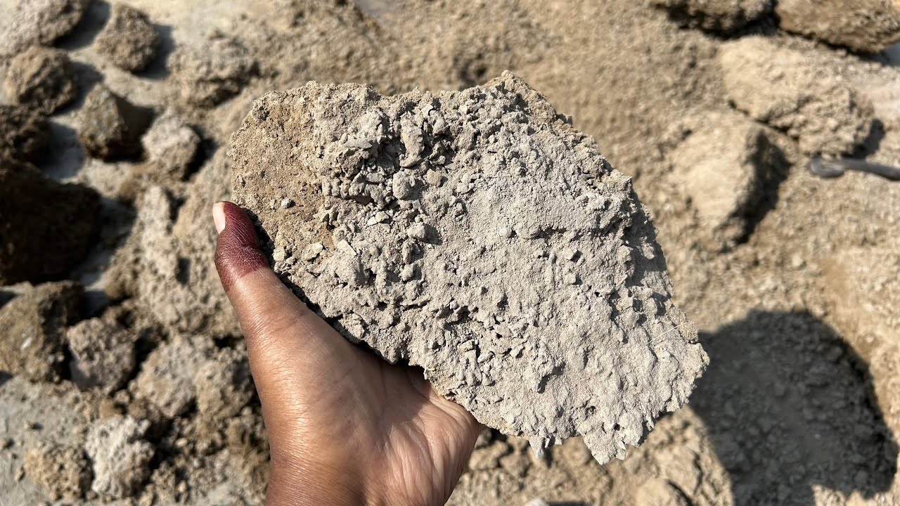 Crumbling vlog || Charcoal & White Stone Texture Floor Crumbling Pouring Mixing 💕 #asmr 